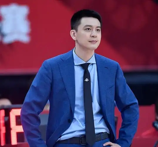 亚博体育登录入口-正式退出,许利民卸任,首钢新帅3选1,杨鸣发声或成冷门|首钢男篮|李楠|北京首钢|男篮|球迷_新浪体育_新浪新闻