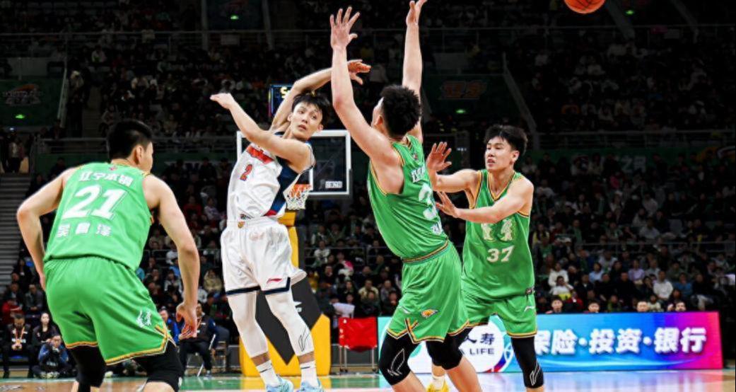 亚博体育-明明能赢44分,杜锋却早早鸣金收兵原因找到