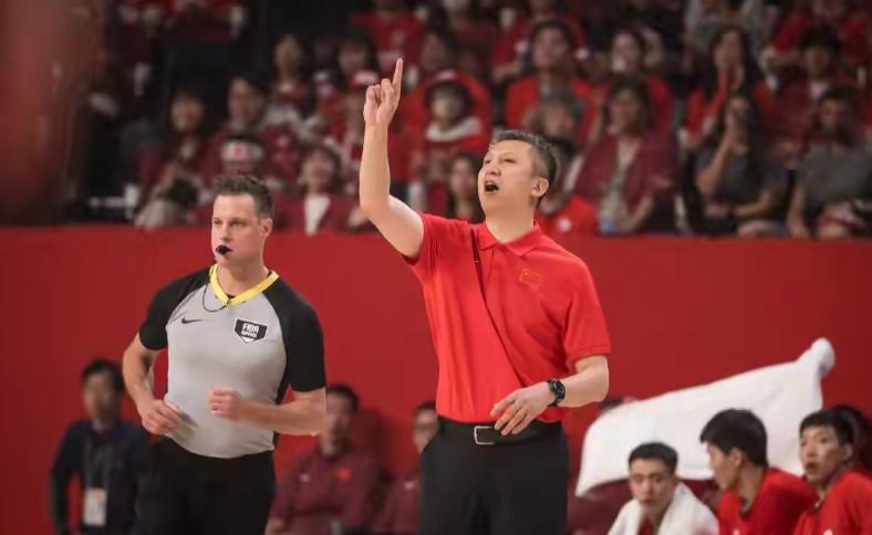 亚博体育-中国男篮重磅消息!主帅郭士强遭国际篮联审查,杨瀚森确认回归